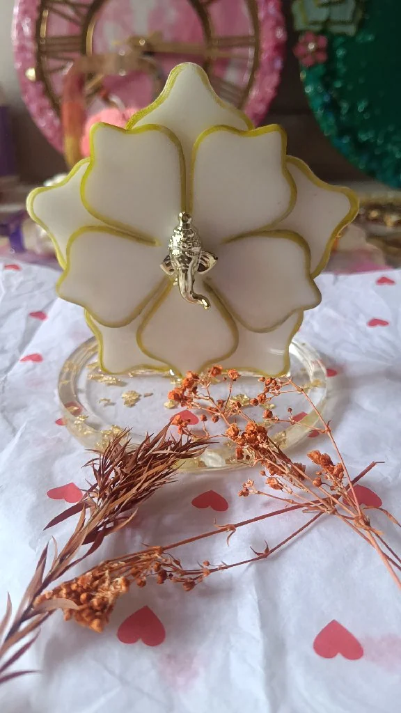 elegant creation resin handmade floral white ganesha stand